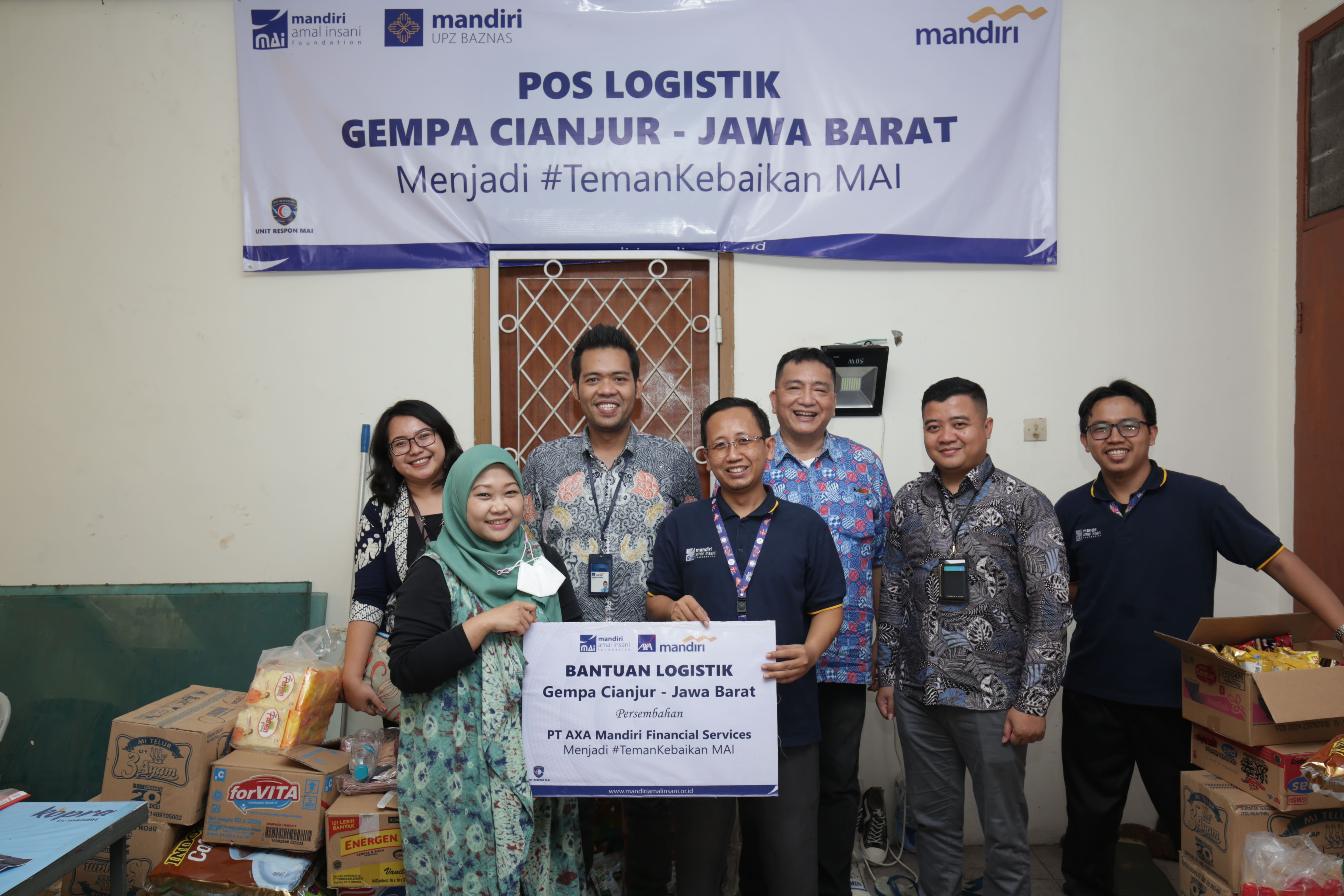 AXA Mandiri Salurkan Bantuan Untuk Korban Gempa Cianjur