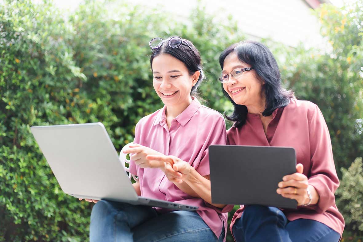 Bandingkan Premi Sebelum Membeli Asuransi Keluarga Murah