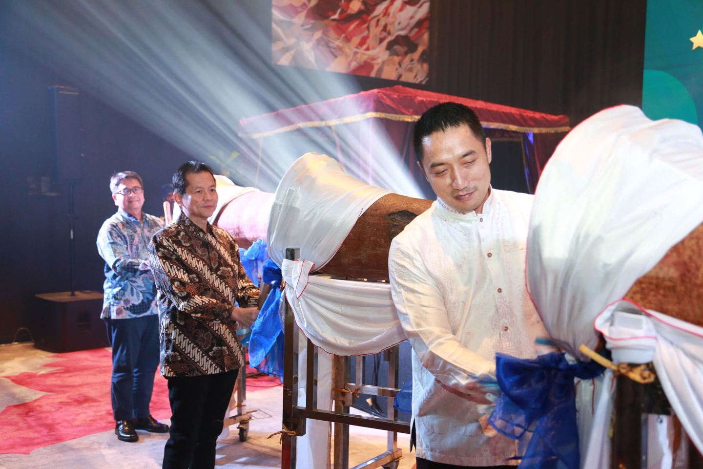 AXA Mandiri Meluncurkan Asuransi Perlindungan Amanah Syariah