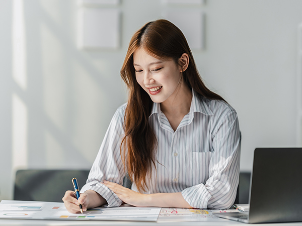 Ada banyak hal yang perlu Anda masukkan dalam planning masa depan mulai kesehatan, karir, hingga keuangan. Begini langkah mempersiapkannya.