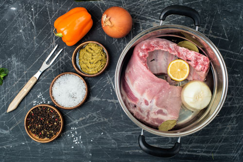 Cara Memasak Daging dengan Metode Kukus atau Rebus